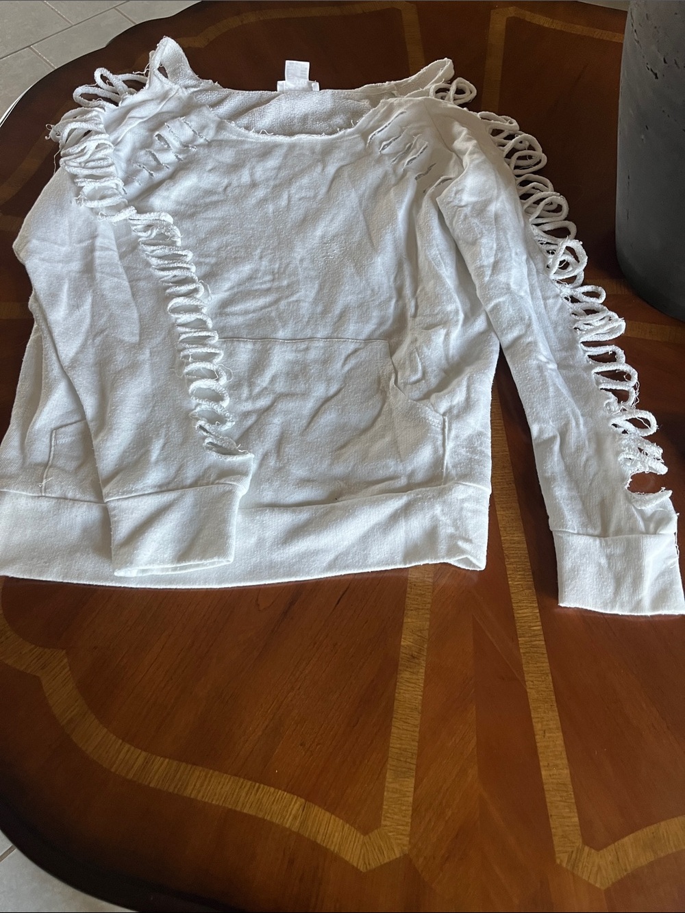 VENUS White Fringe-Trim Sweatshirt